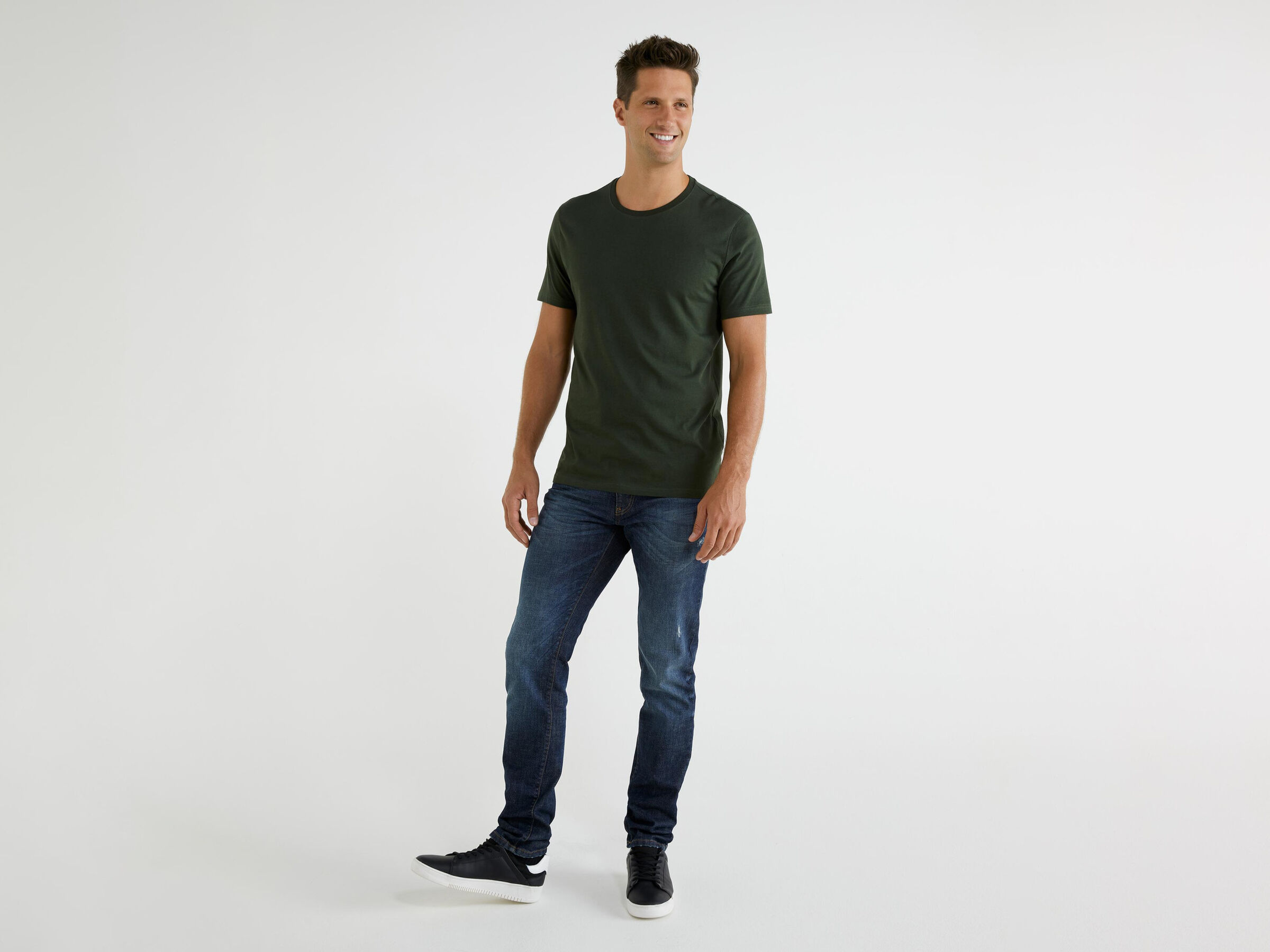 Straight leg jeans in stretch cotton Men image number 4